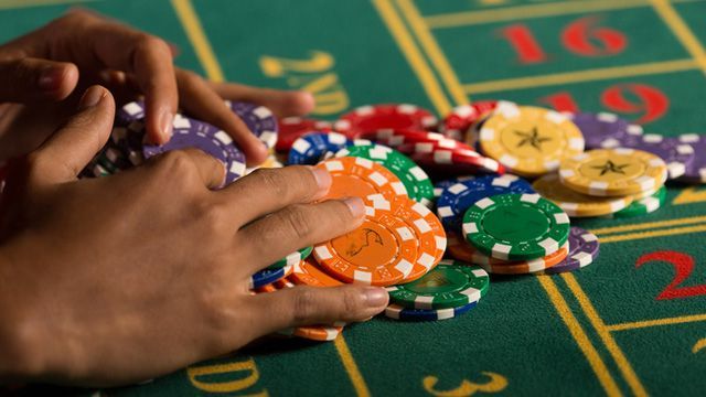Grandslots کھلاڑیوں کے لیے لائیو کیسینو سیکشن